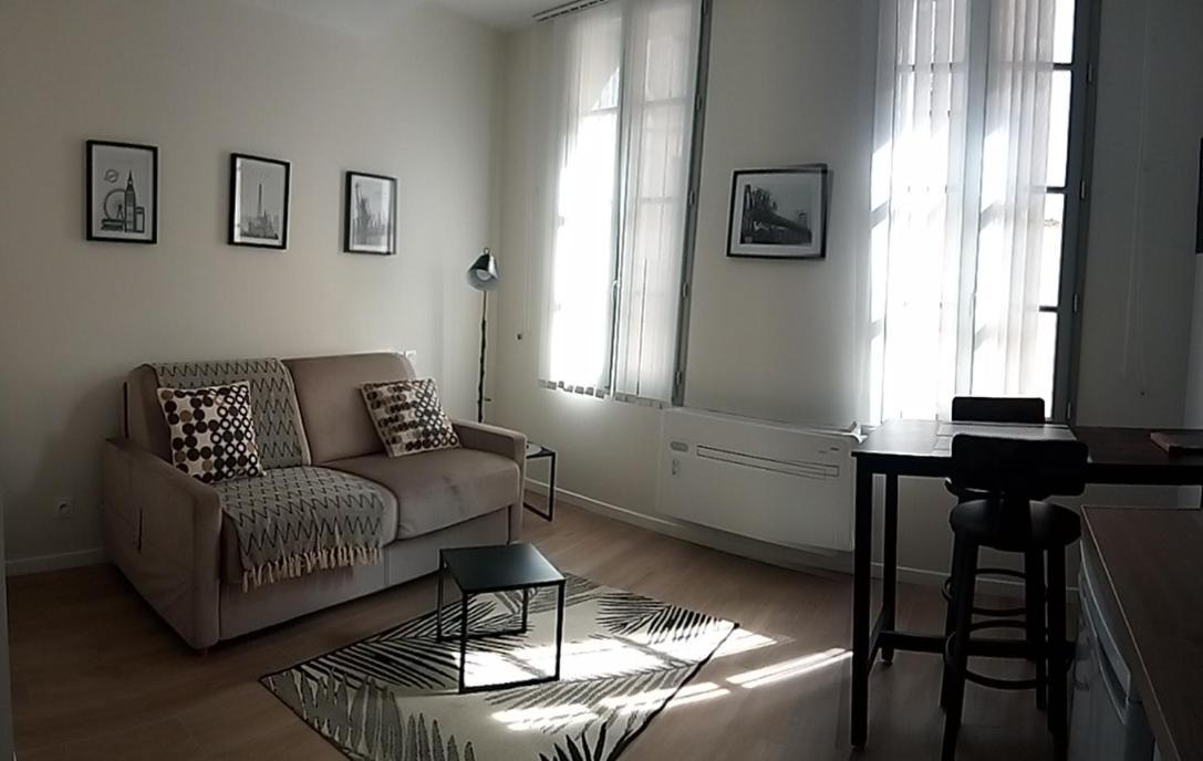 Chez Marie Louise Apartment Pezenas Bagian luar foto